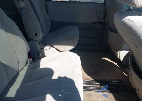 2014 Toyota Sienna Le V6 8 Passenger из США, поврежденный, VIN 5TDKK3DC7ES496640